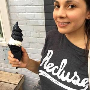 Meet your Posher, Marianne